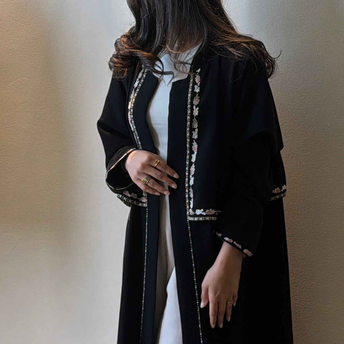 Blossom Trim Abaya