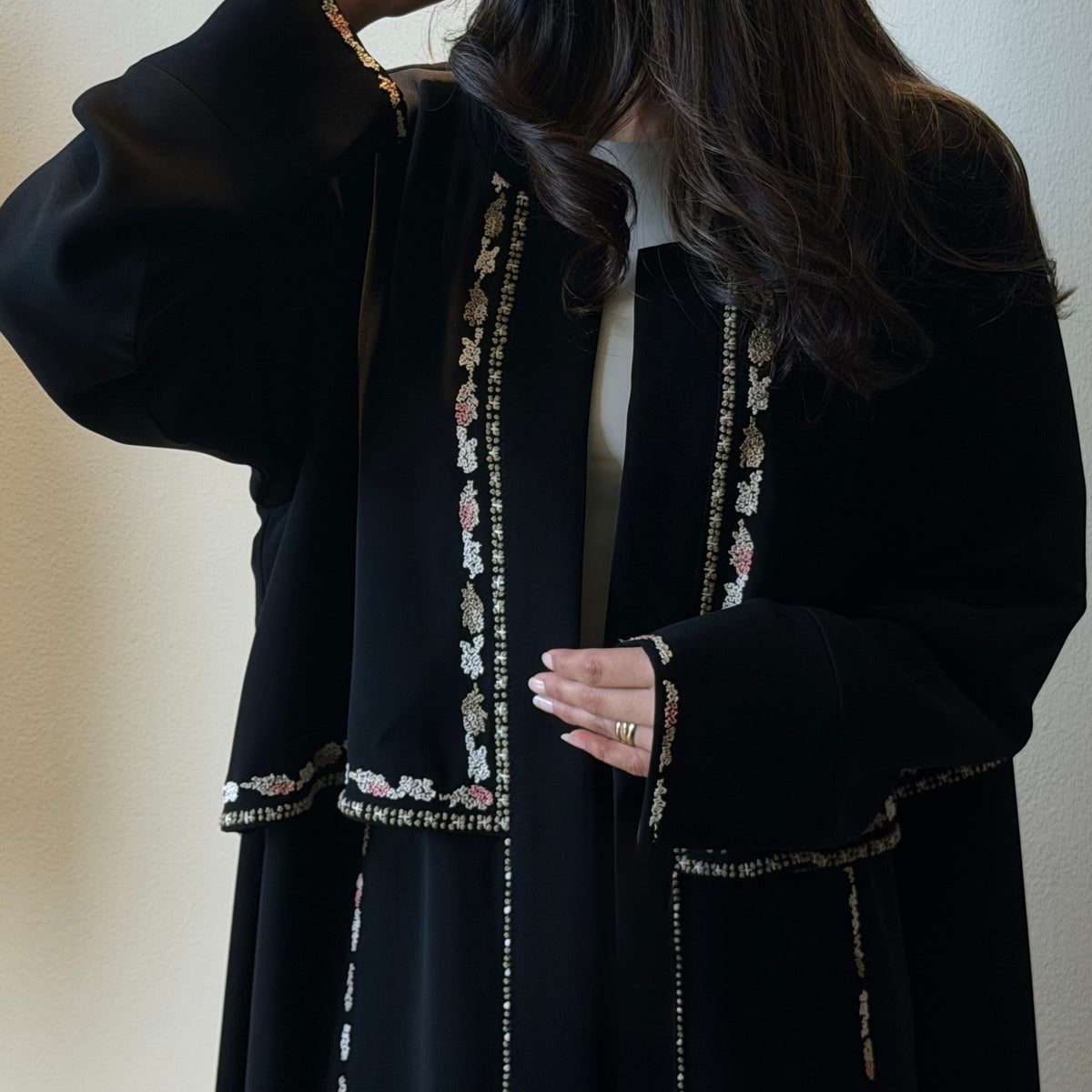 Blossom Trim Abaya